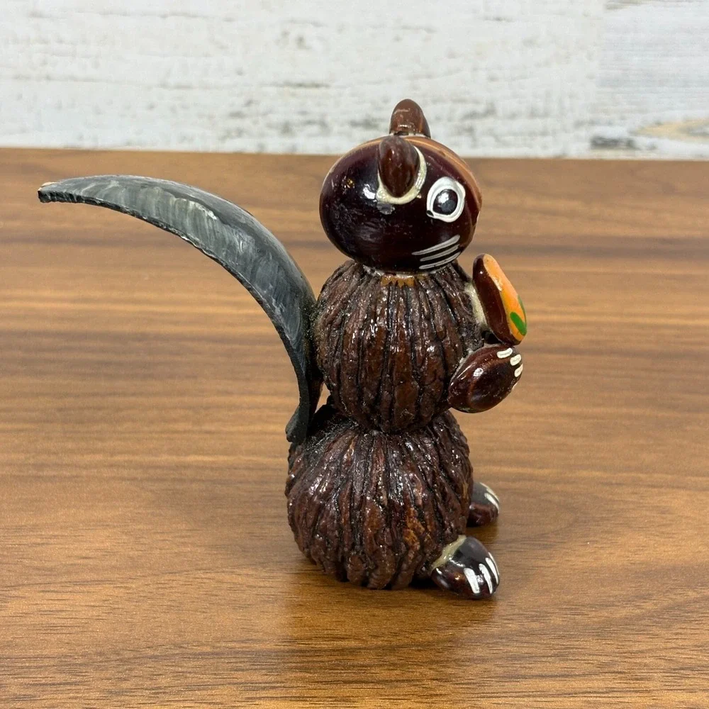 Vintage Squirrel Hand Carved Hand Painted Wood Squirrels with Nuts 4'‎ lot of 3